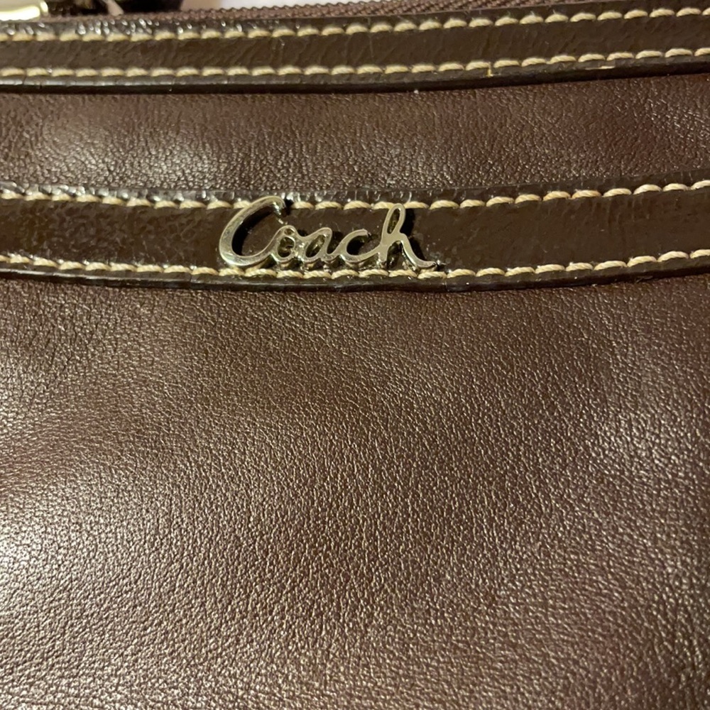 Coach wristlet - Picture 2 of 6
